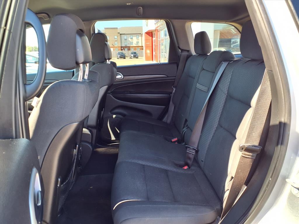 2019 Jeep Grand Cherokee LAREDO