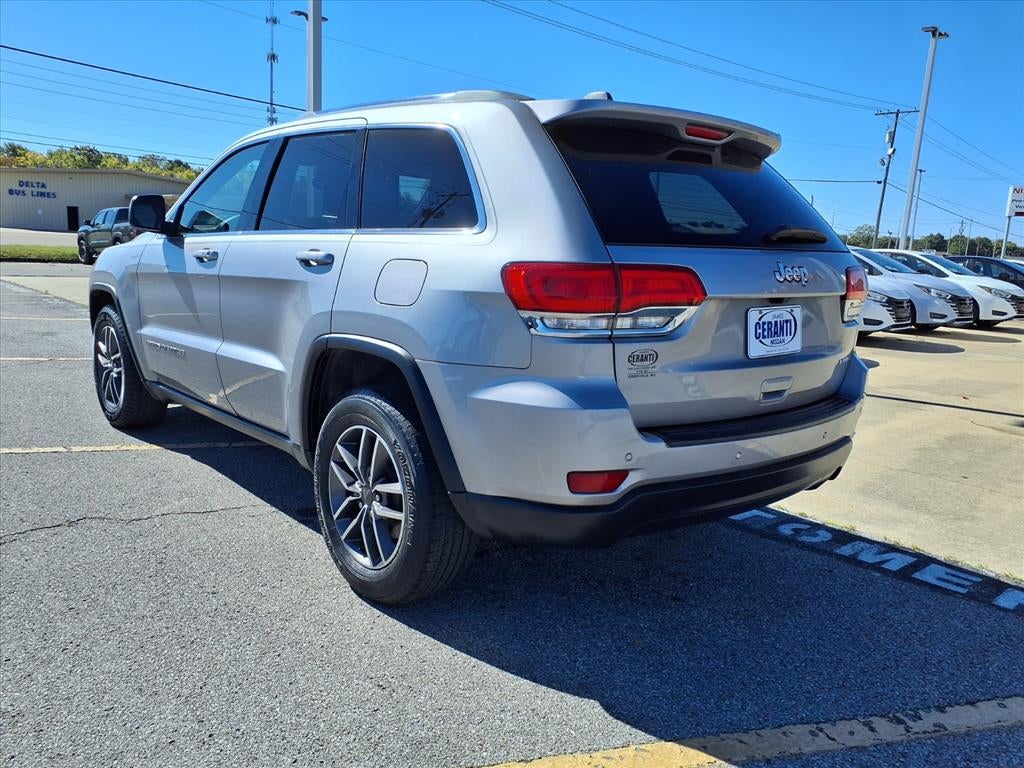 2019 Jeep Grand Cherokee LAREDO