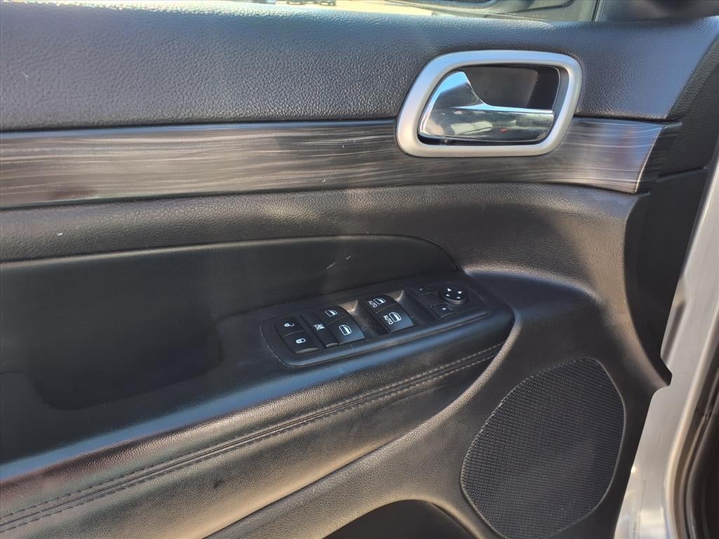 2019 Jeep Grand Cherokee LAREDO