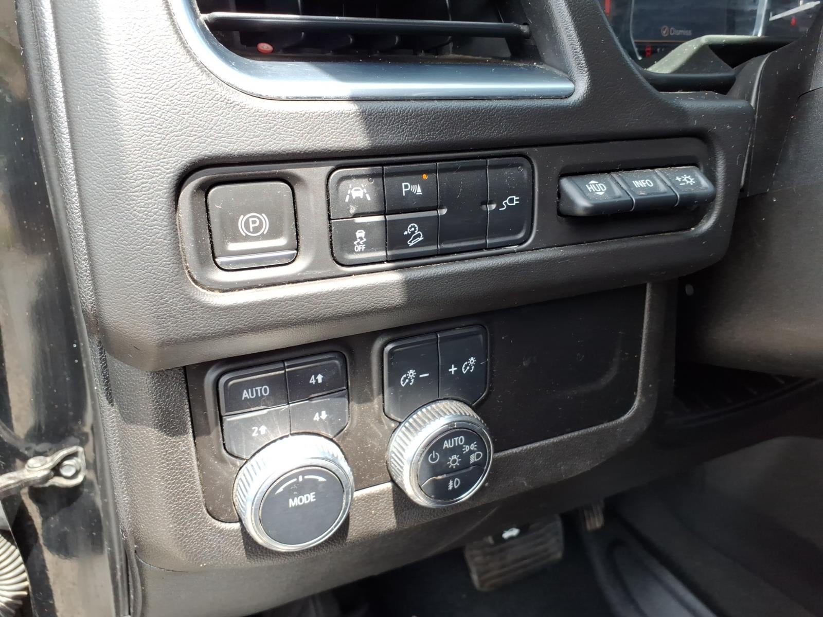 2021 GMC Yukon XL AT4