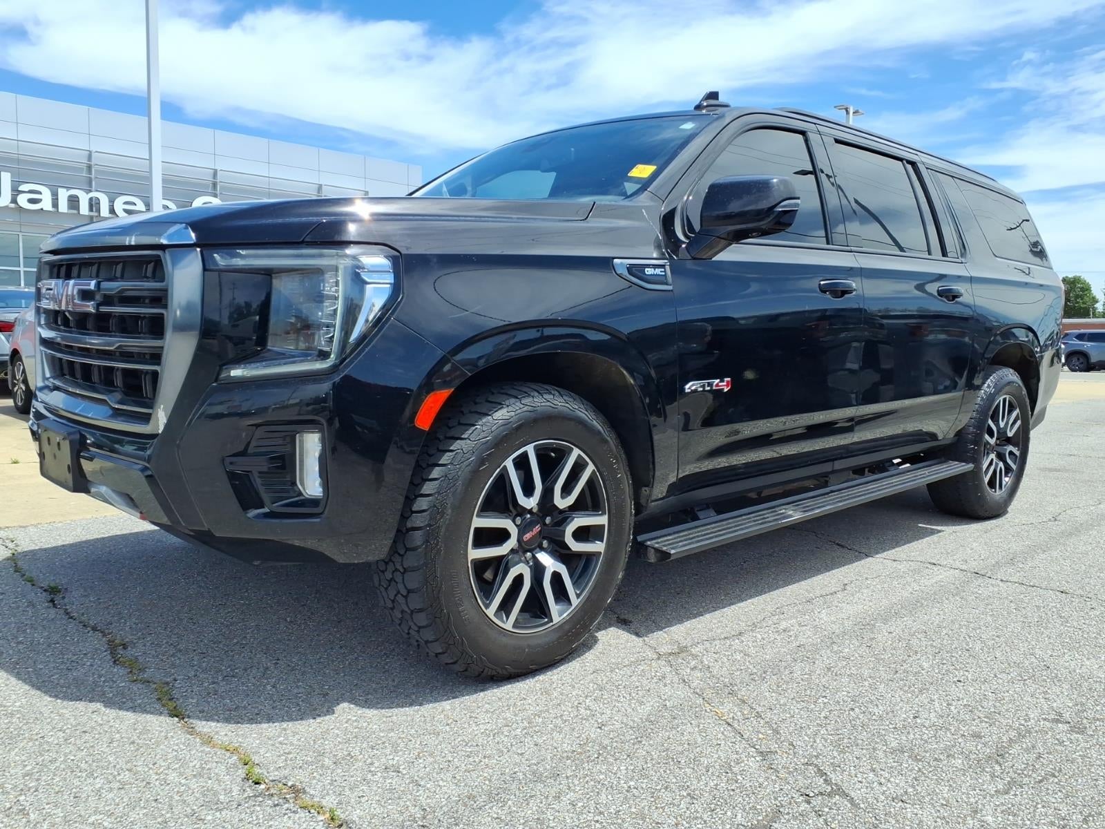 2021 GMC Yukon XL AT4