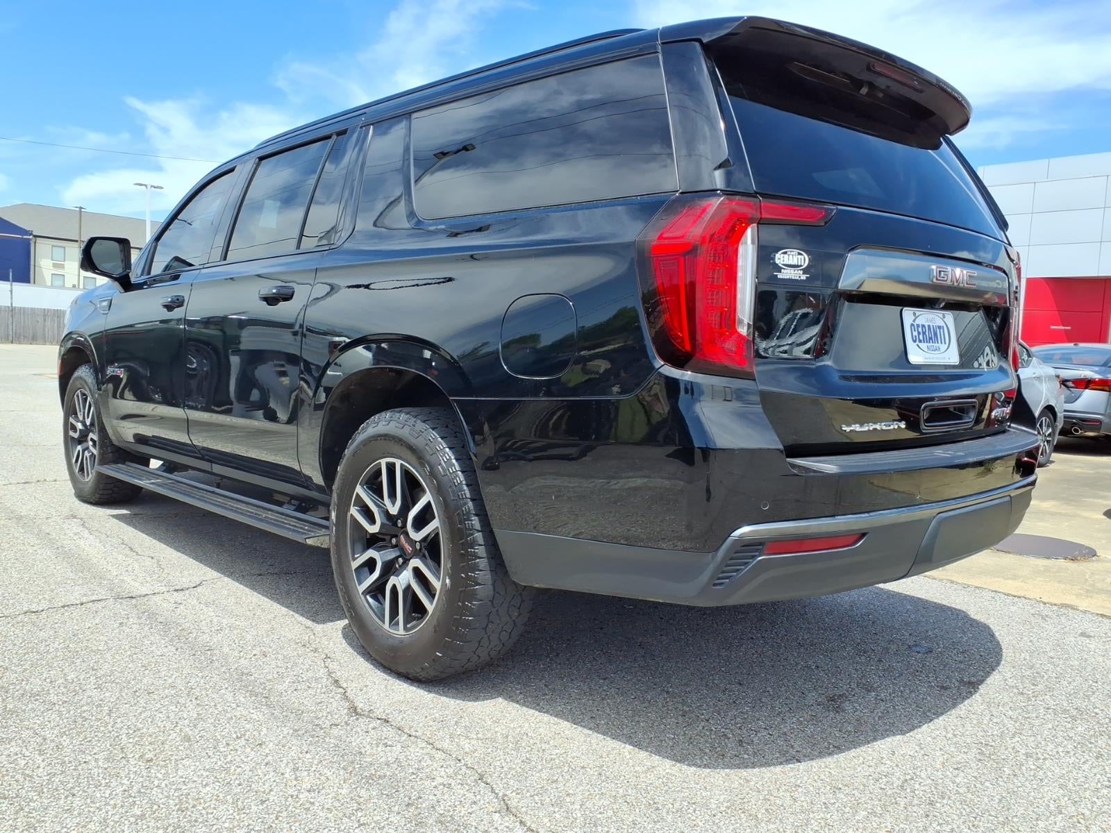 2021 GMC Yukon XL AT4