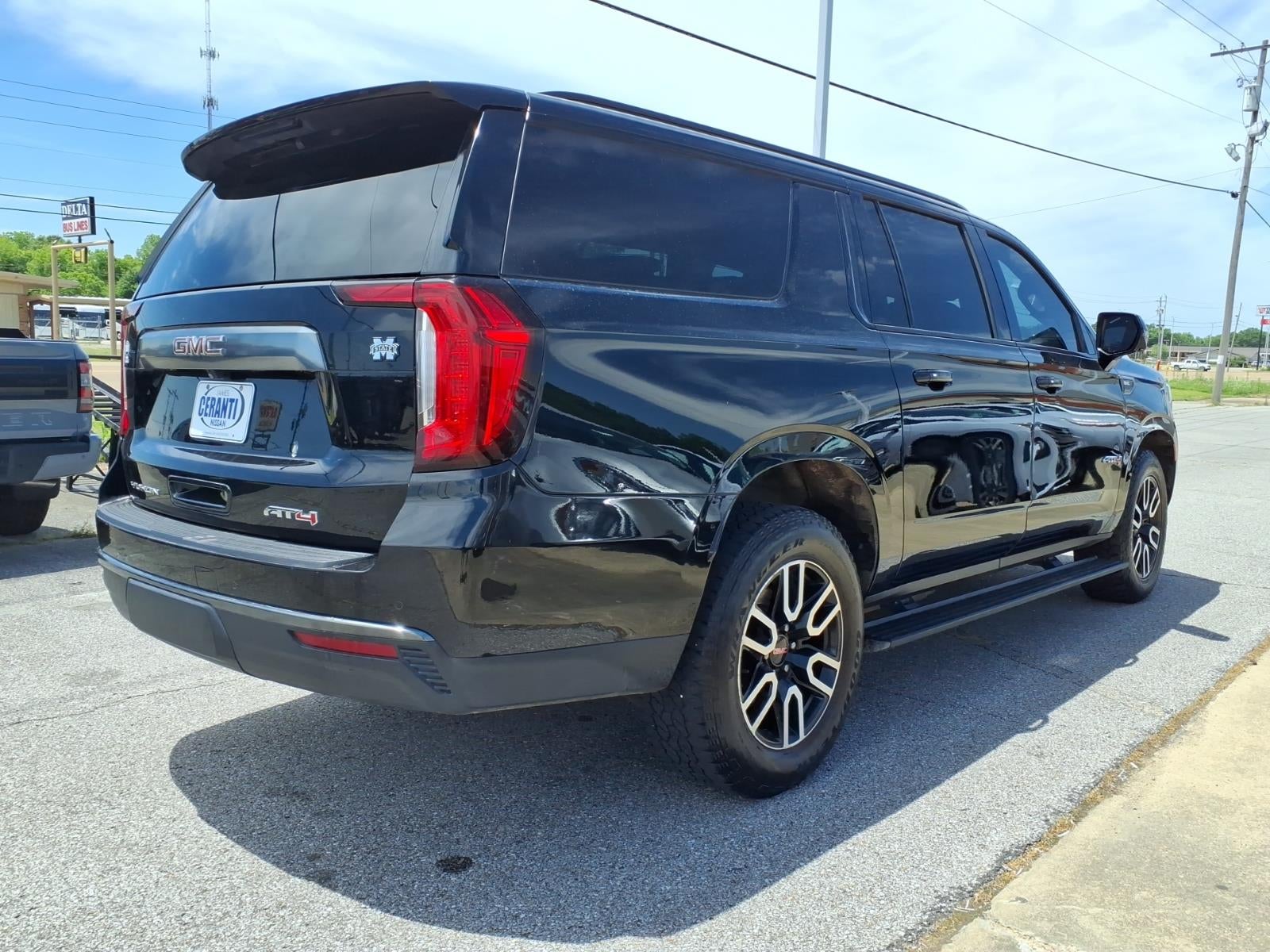 2021 GMC Yukon XL AT4