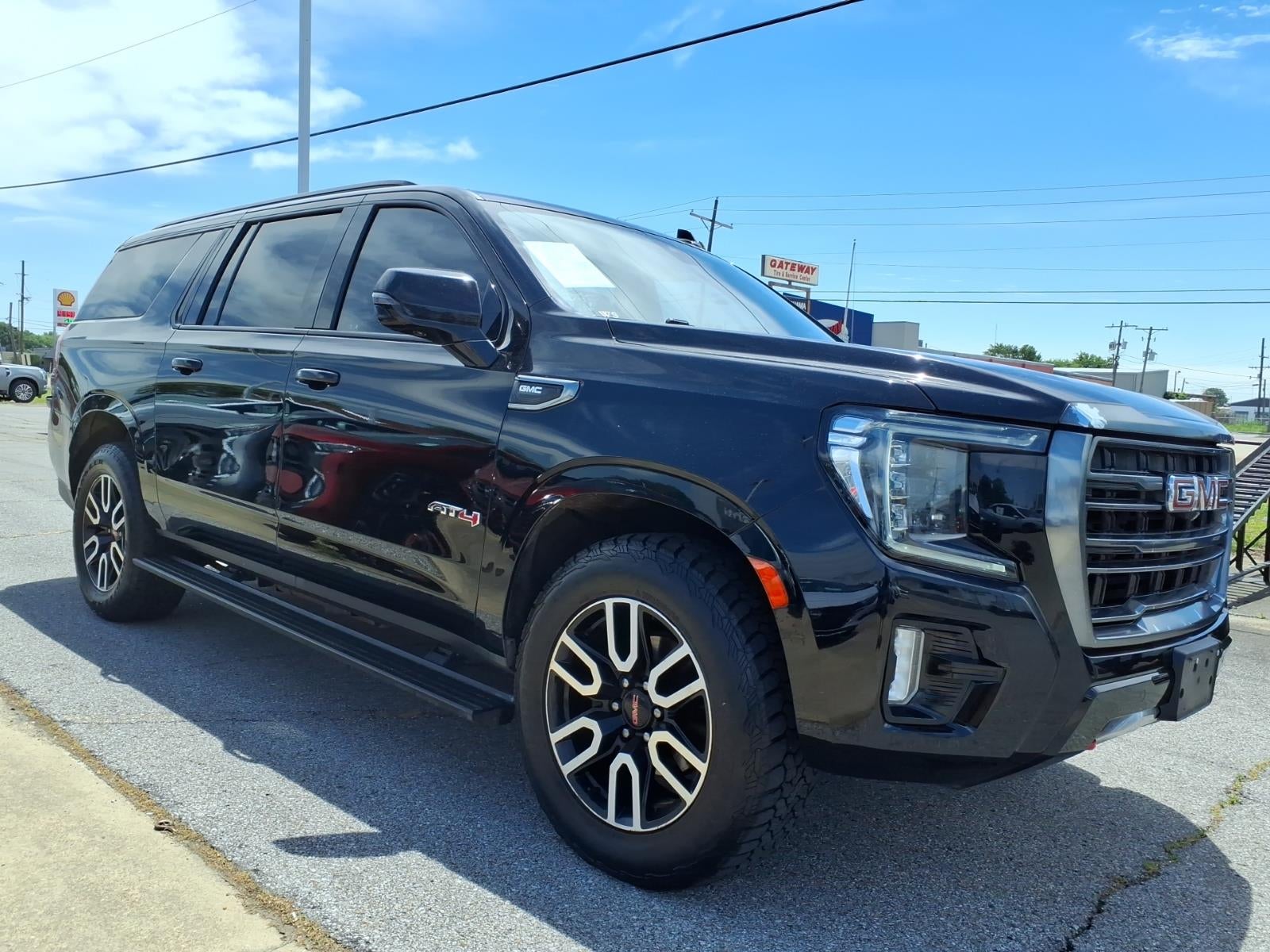 2021 GMC Yukon XL AT4