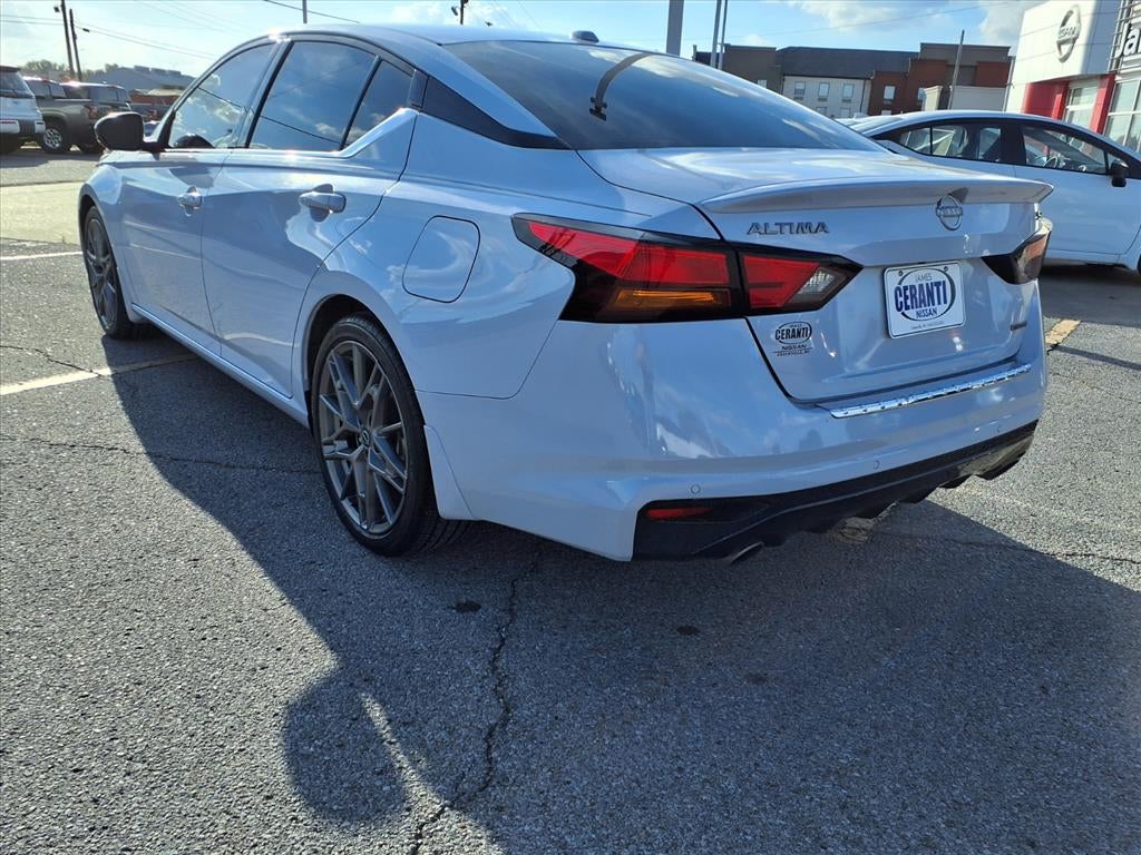 2023 Nissan Altima 2.0 SR