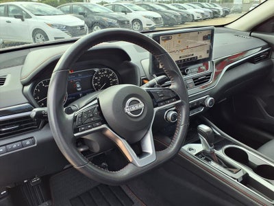 2024 Nissan Altima SR