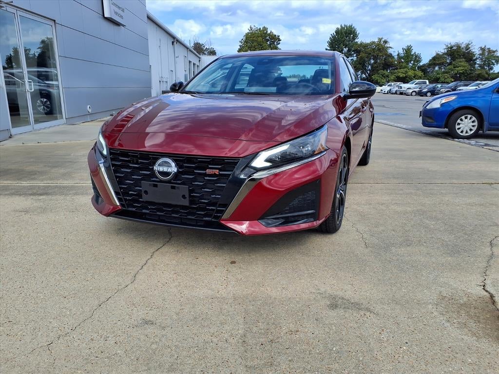 2024 Nissan Altima SR
