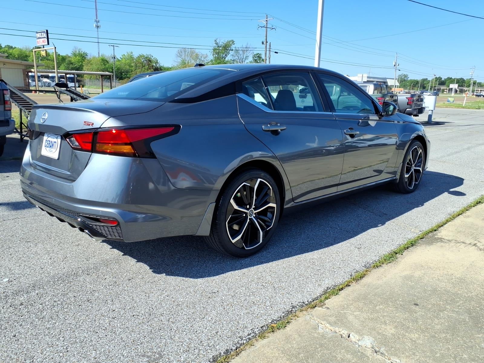 2026 Nissan Altima SR