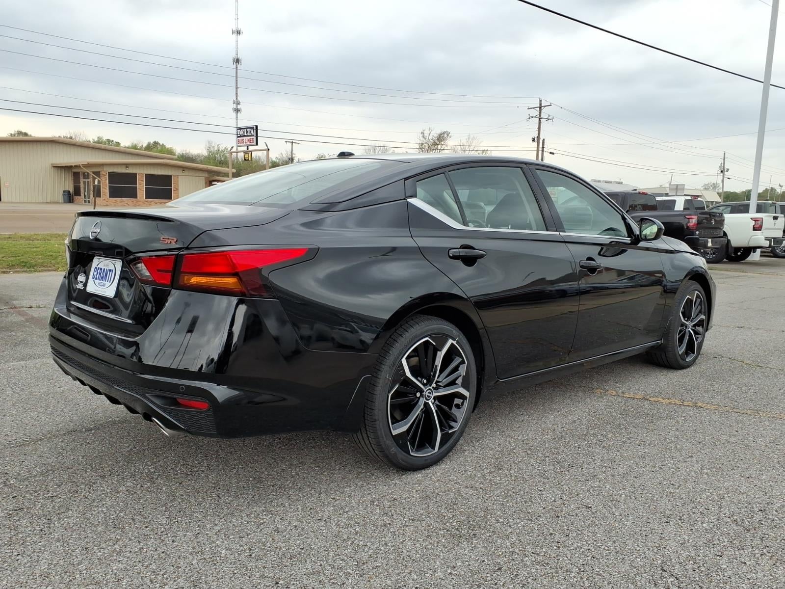 2026 Nissan Altima SR