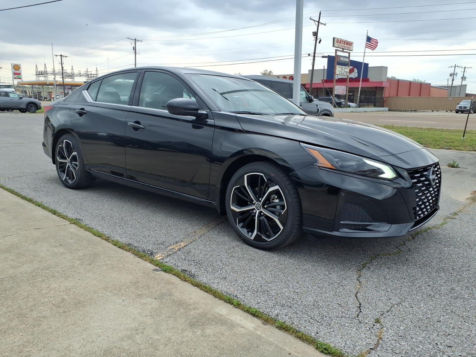 2026 Nissan Altima SR