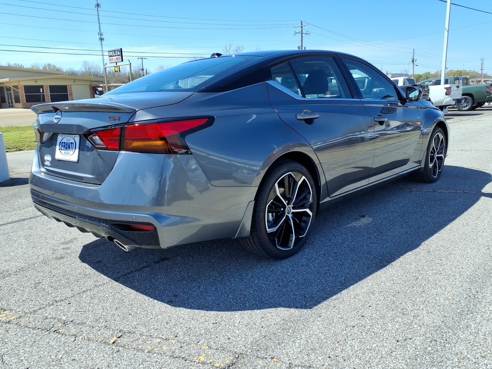 2026 Nissan Altima SR