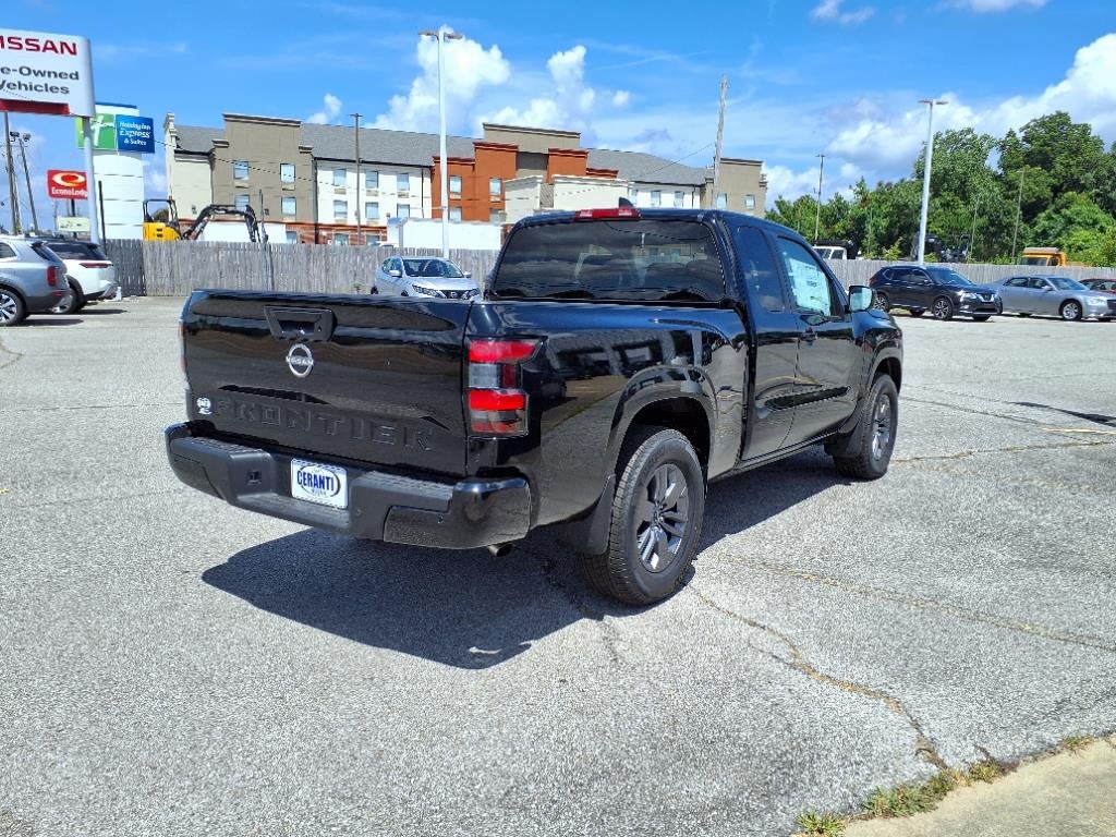 2025 Nissan Frontier King Cab® SV