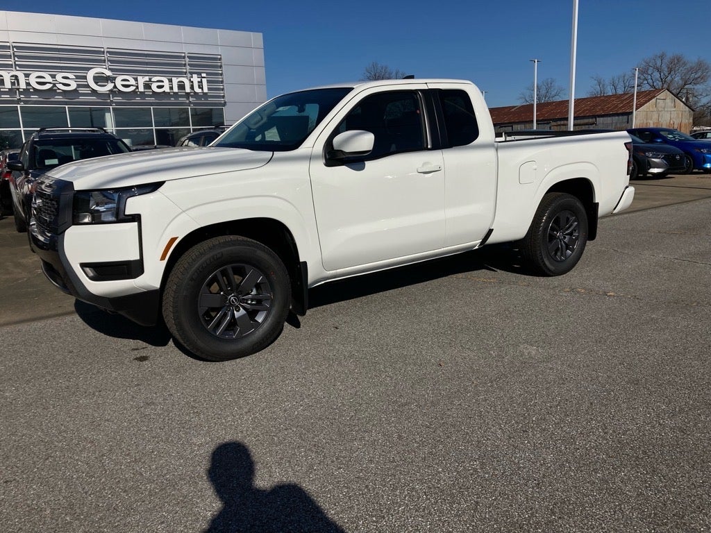 2025 Nissan Frontier King Cab® SV
