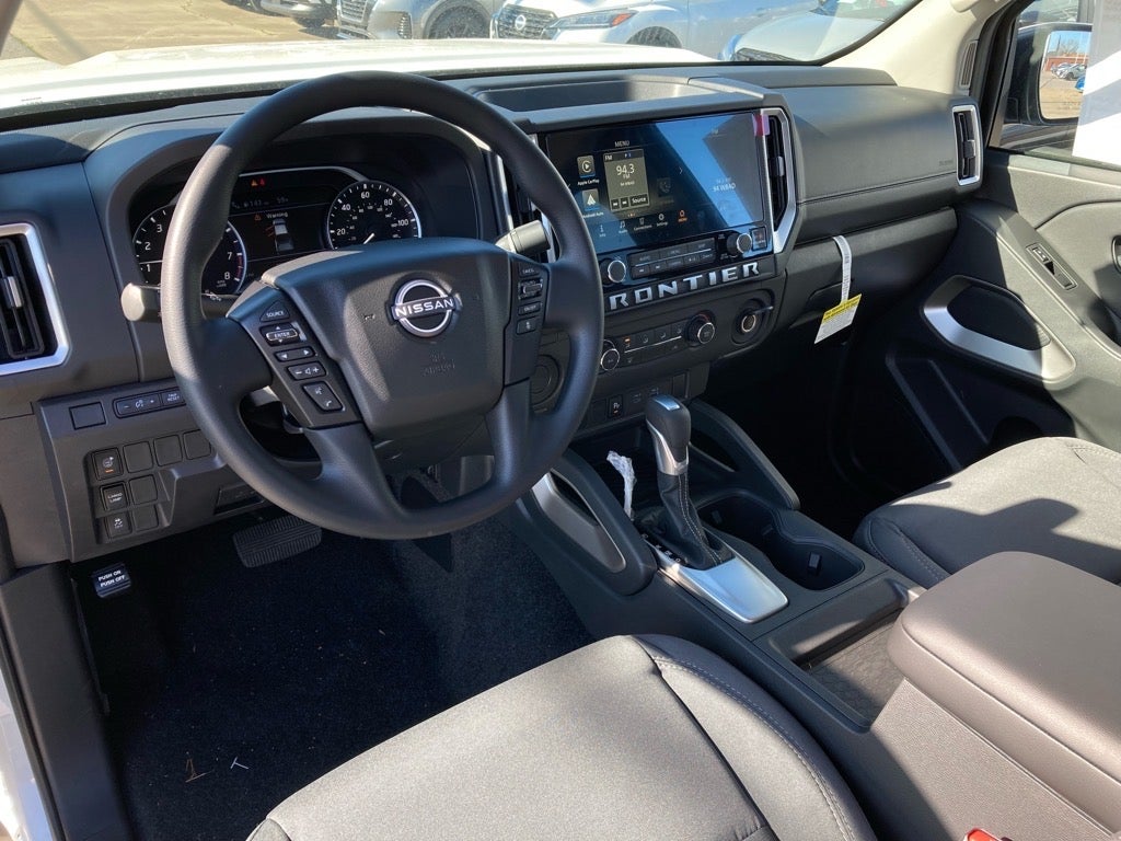 2025 Nissan Frontier King Cab® SV