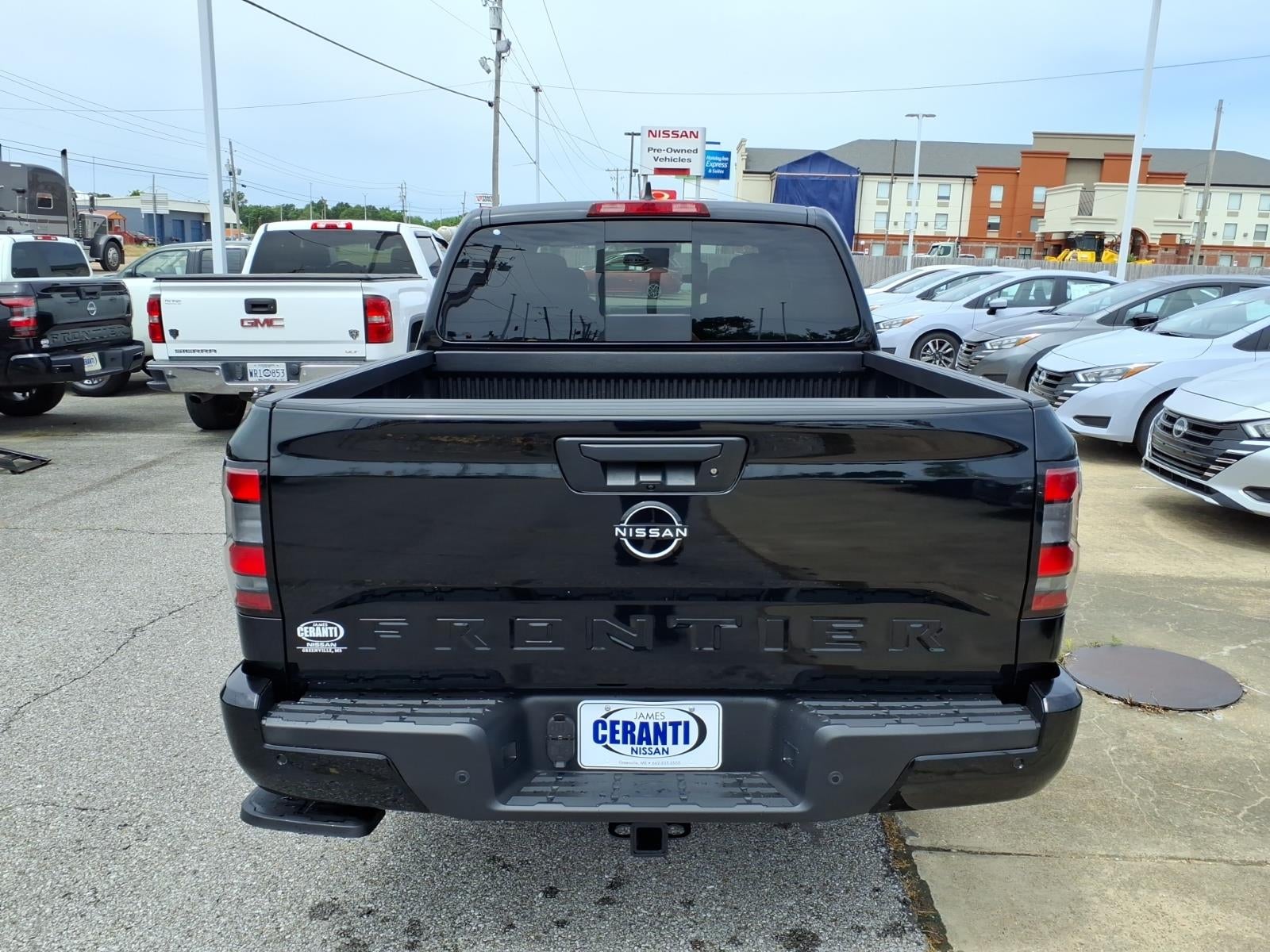 2026 Nissan Frontier Crew Cab SV