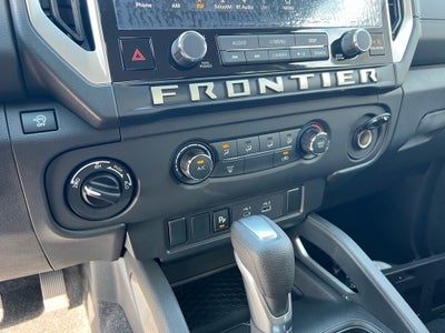 2025 Nissan Frontier Crew Cab SV