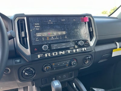 2025 Nissan Frontier Crew Cab SV