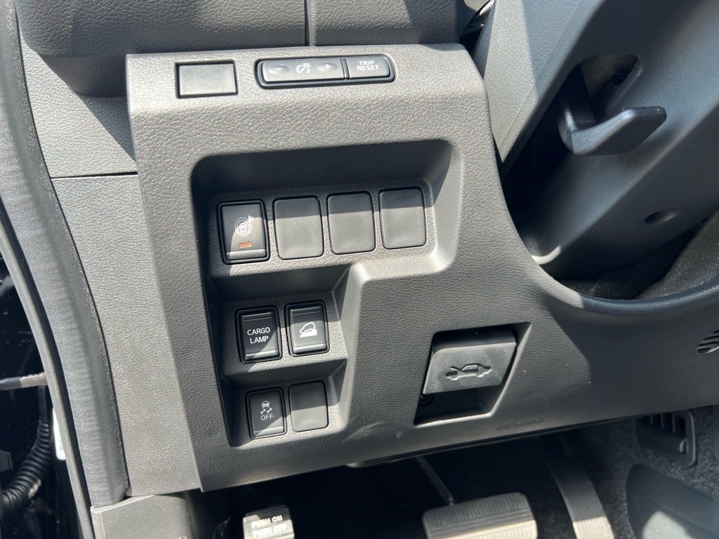 2025 Nissan Frontier Crew Cab SV