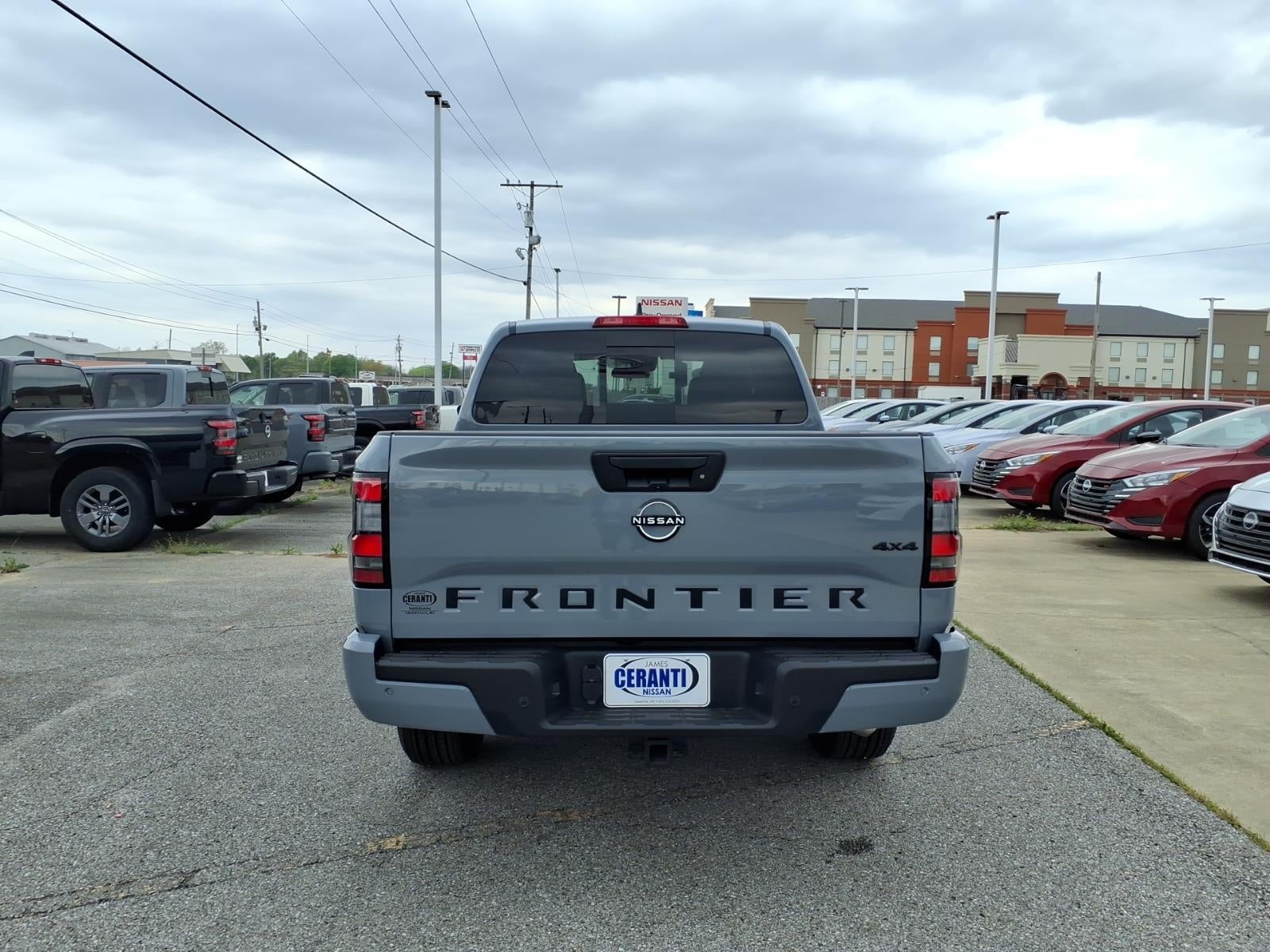 2026 Nissan Frontier Crew Cab SV