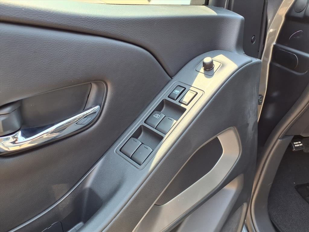 2025 Nissan Frontier Crew Cab SV