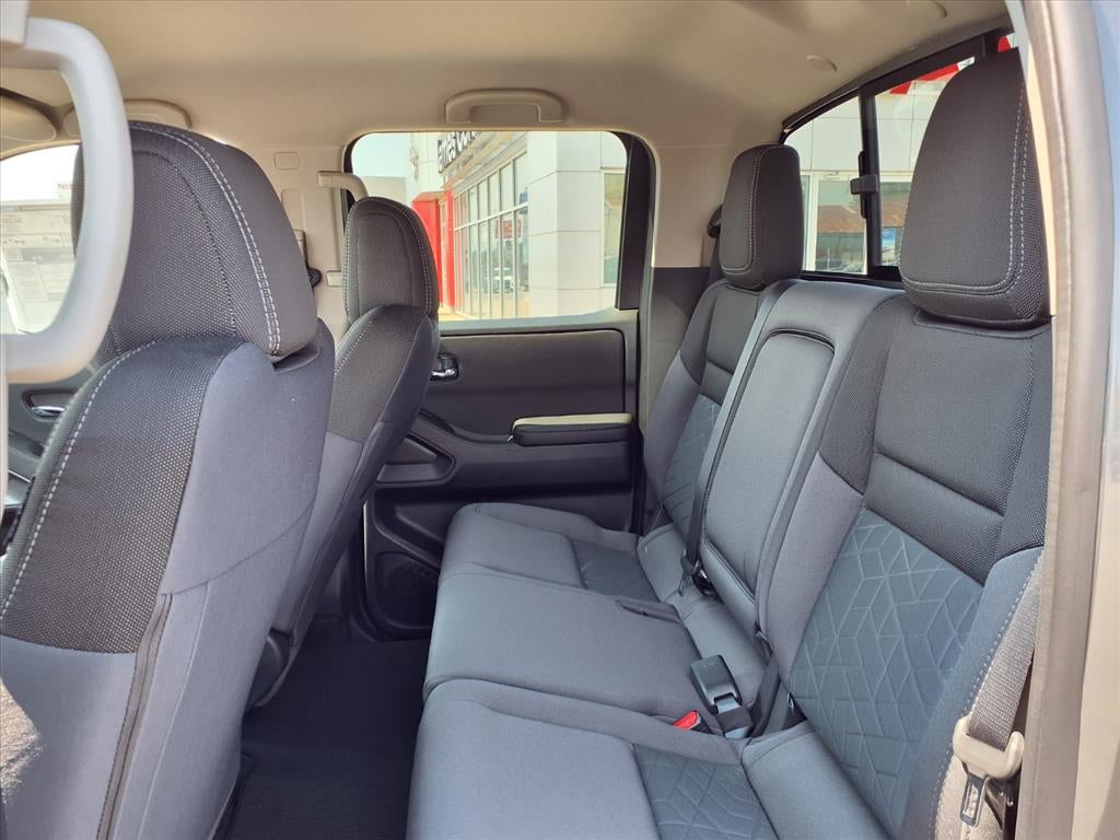 2025 Nissan Frontier Crew Cab SV