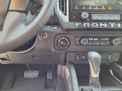 2025 Nissan Frontier Crew Cab SV