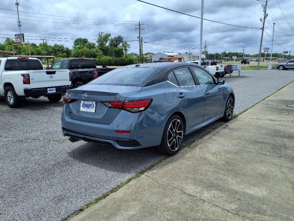 2025 Nissan Sentra SR