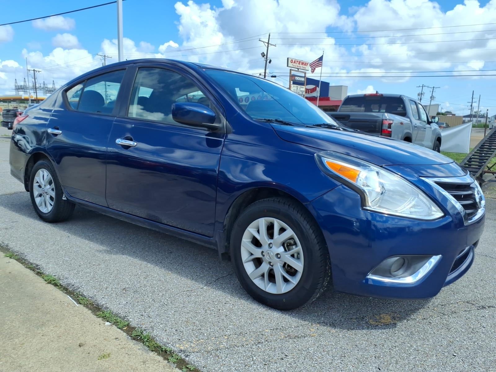 2019 Nissan Versa SV