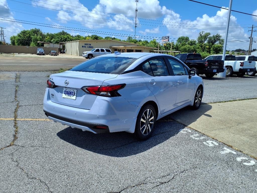 2025 Nissan Versa SV