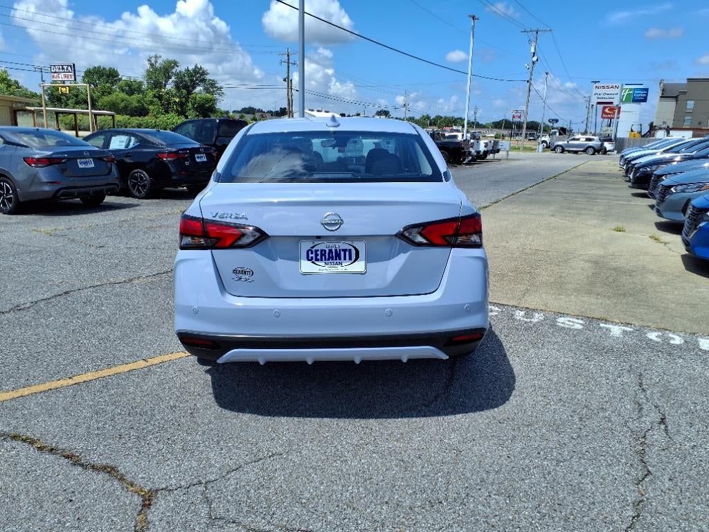 2025 Nissan Versa SV