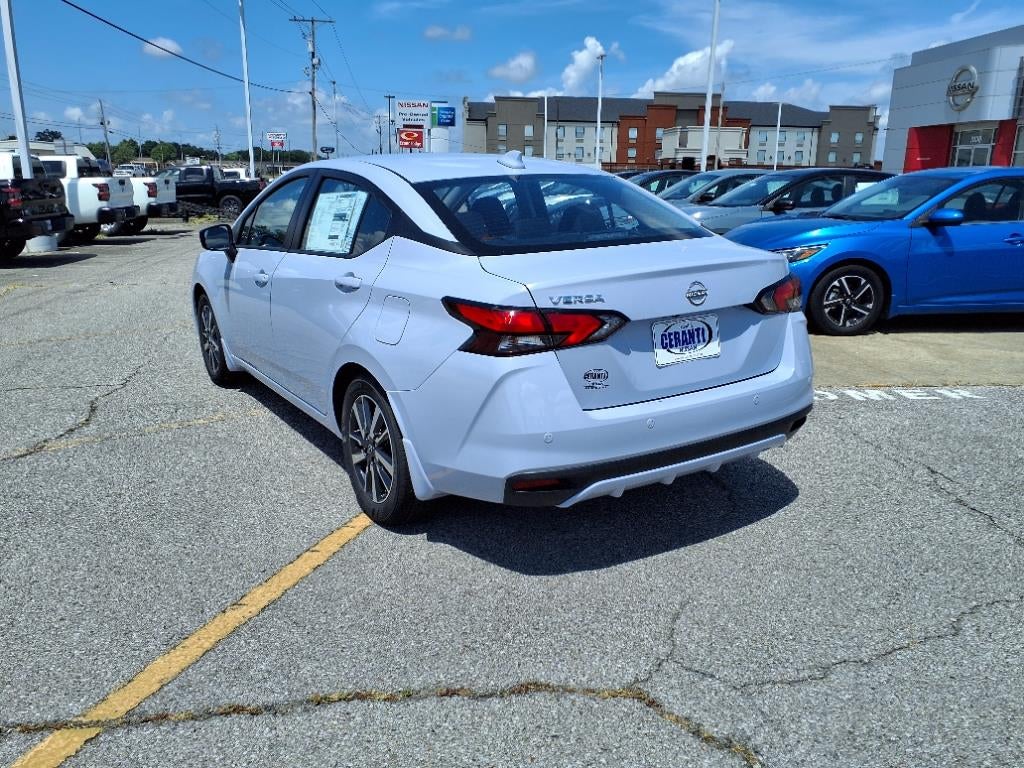 2025 Nissan Versa SV