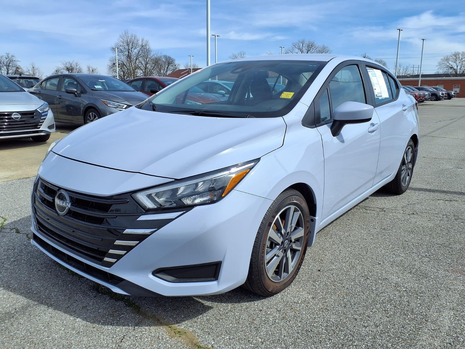 2025 Nissan Versa SV