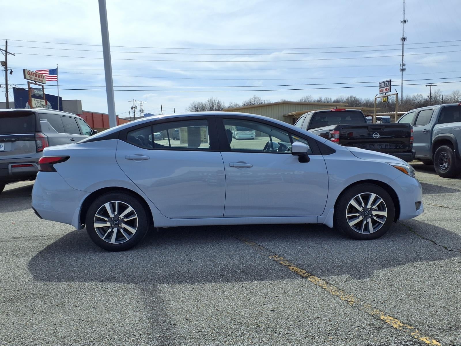 2025 Nissan Versa SV