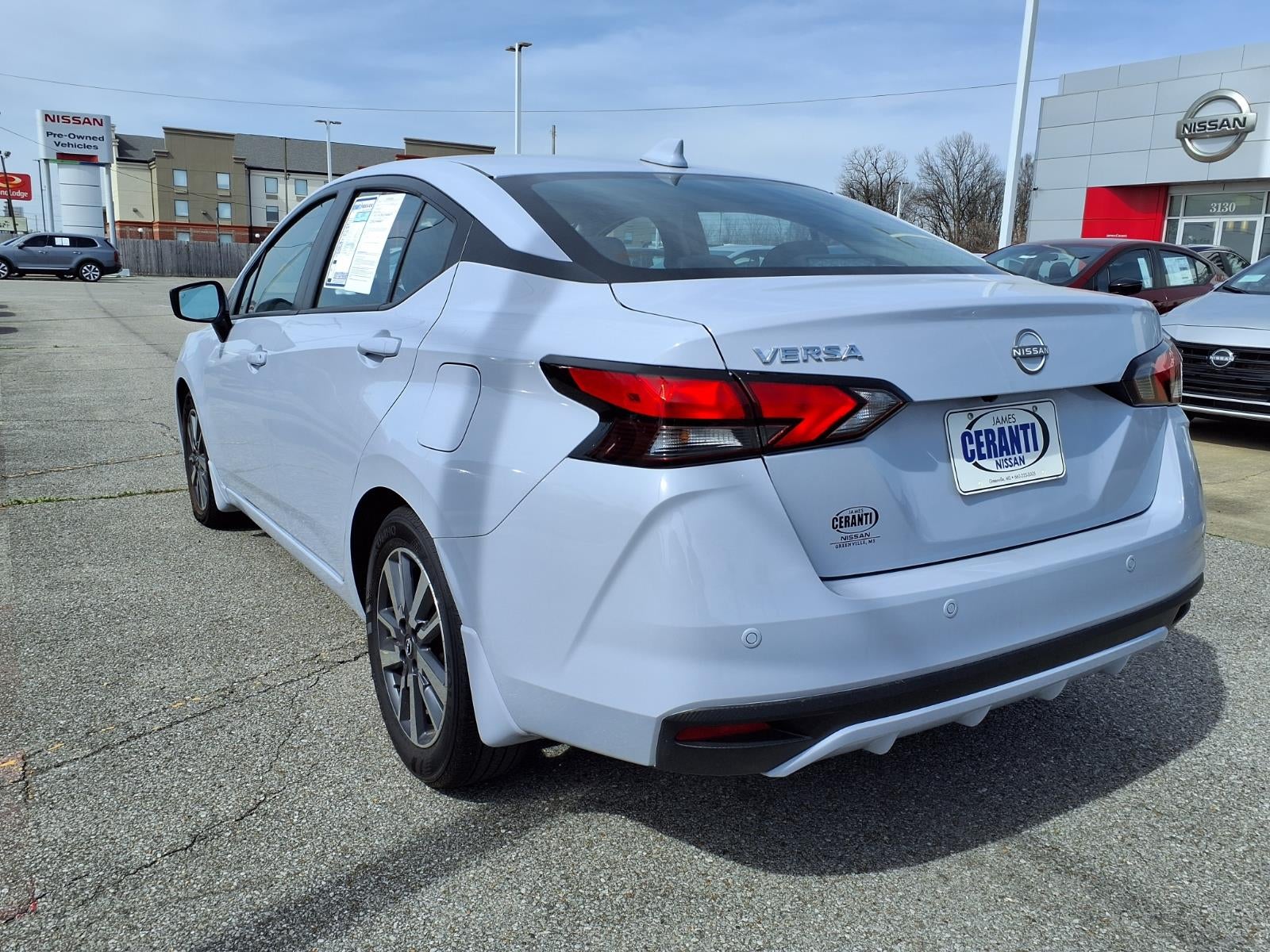 2025 Nissan Versa SV