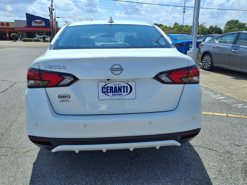 2025 Nissan Versa SV