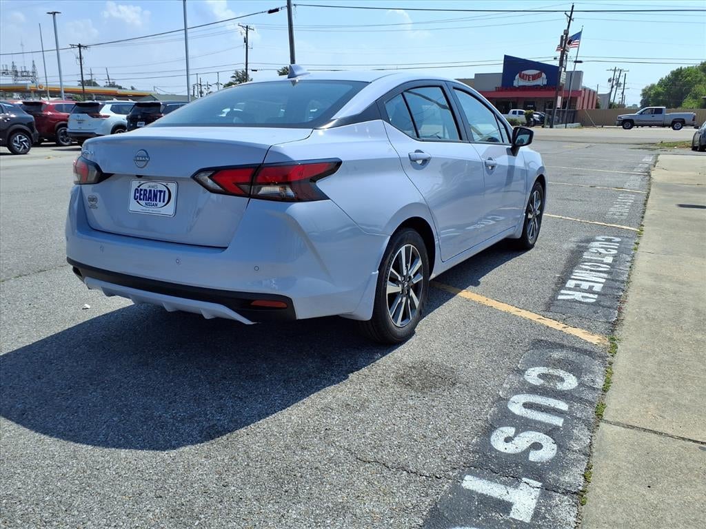 2025 Nissan Versa SV
