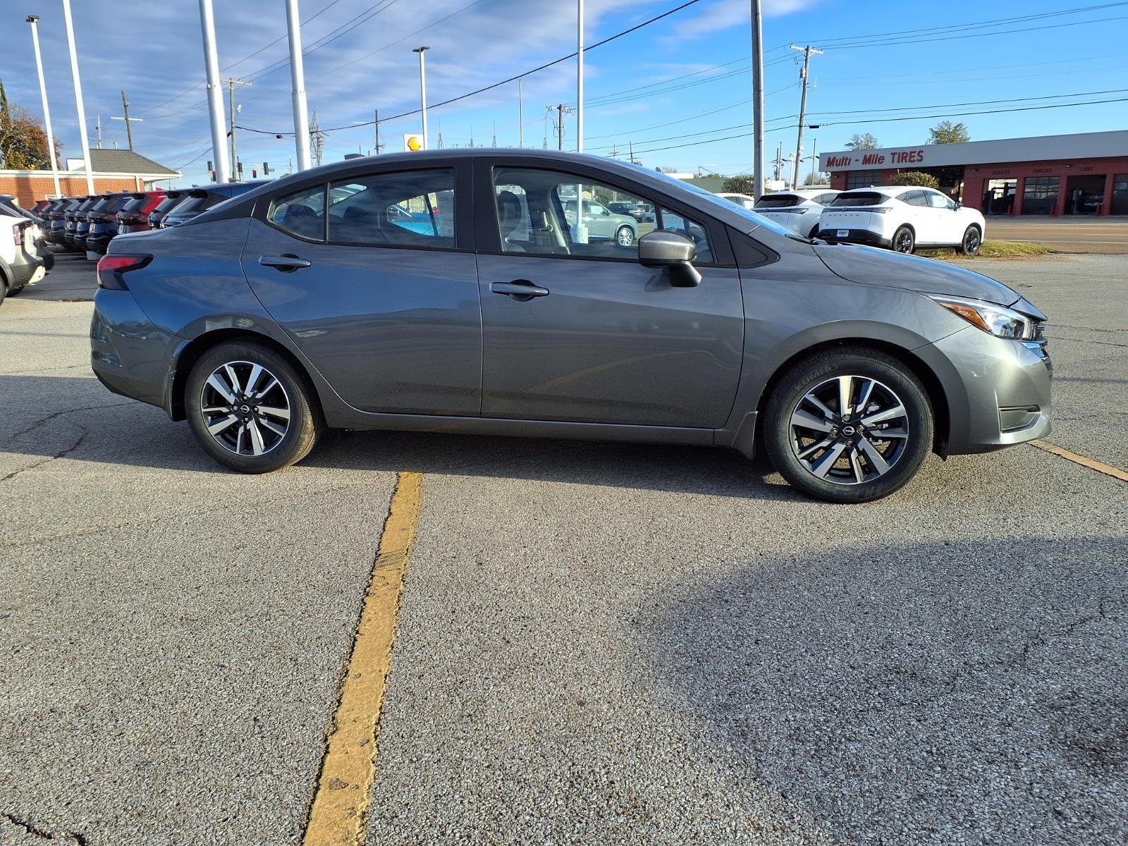 2025 Nissan Versa SV