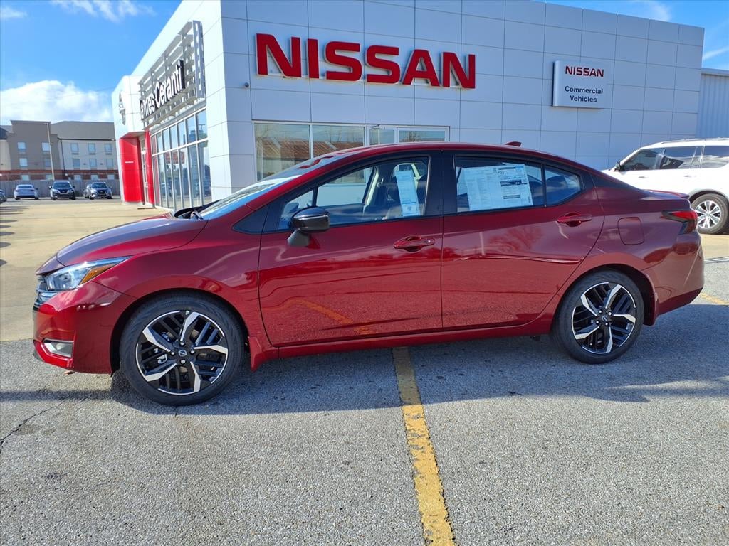 2025 Nissan Versa SR