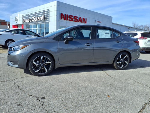 2025 Nissan Versa SR