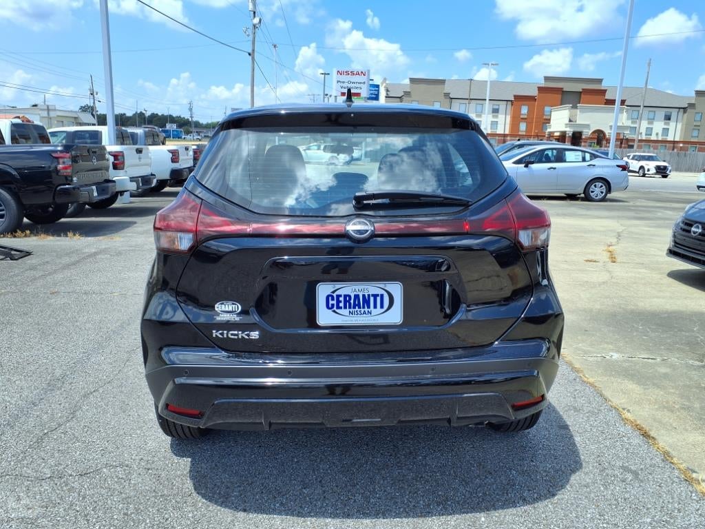 2025 Nissan Kicks Play S