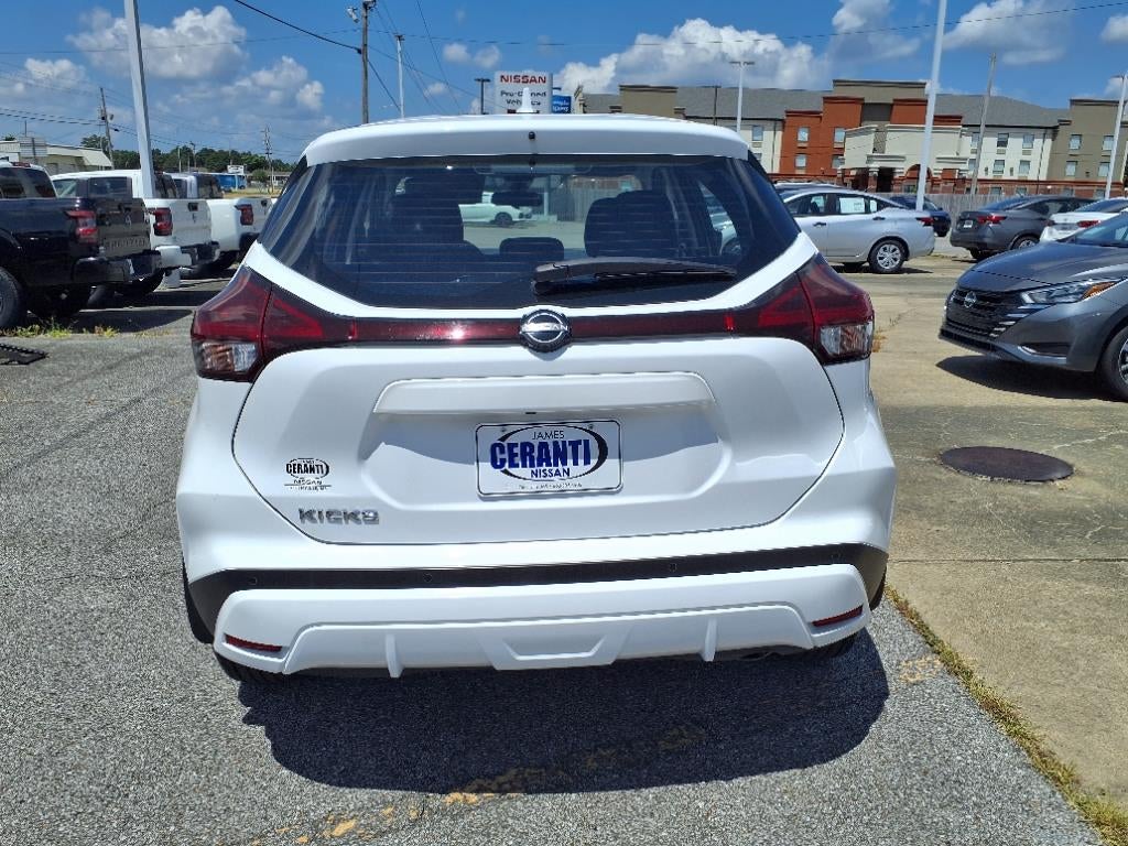 2023 Nissan Kicks S