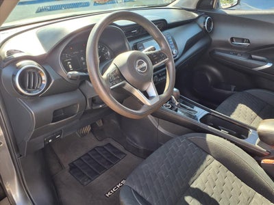 2022 Nissan Kicks SV