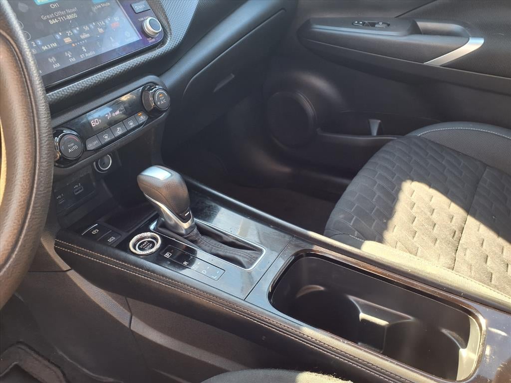 2022 Nissan Kicks SV