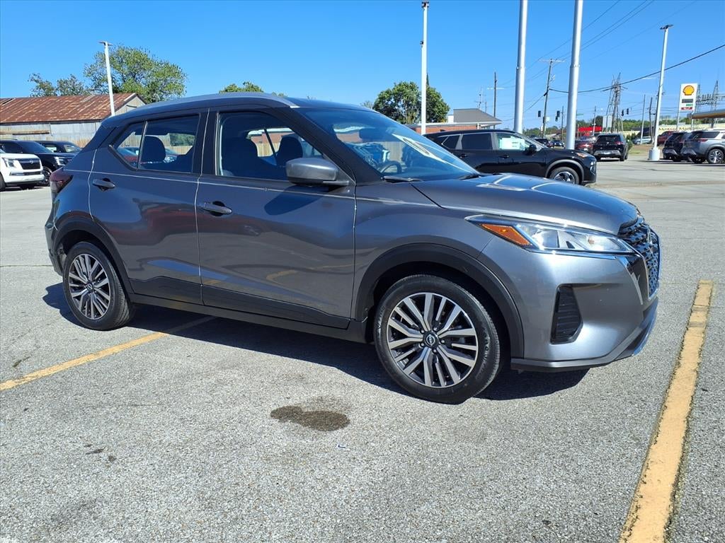 2022 Nissan Kicks SV