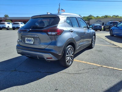 2022 Nissan Kicks SV