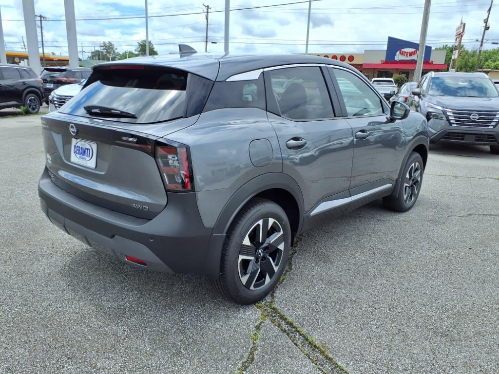 2025 Nissan Kicks SV