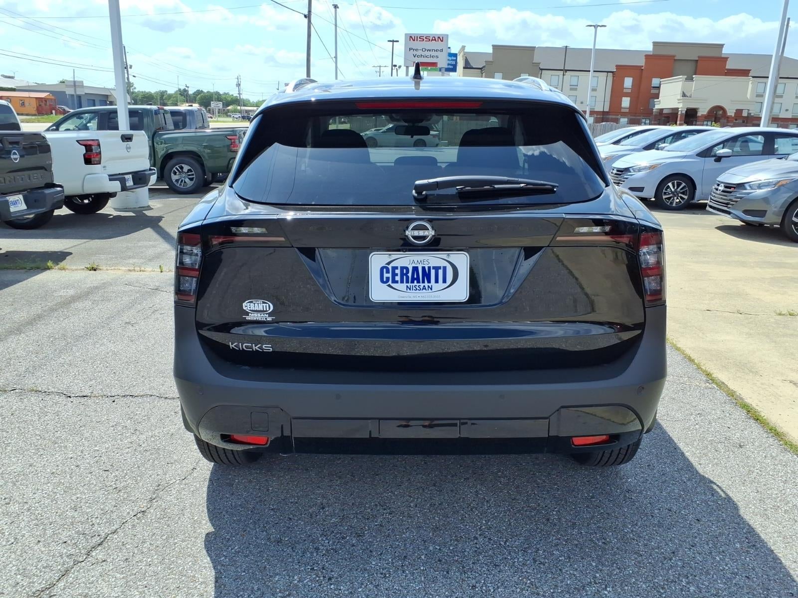 2026 Nissan Kicks SV