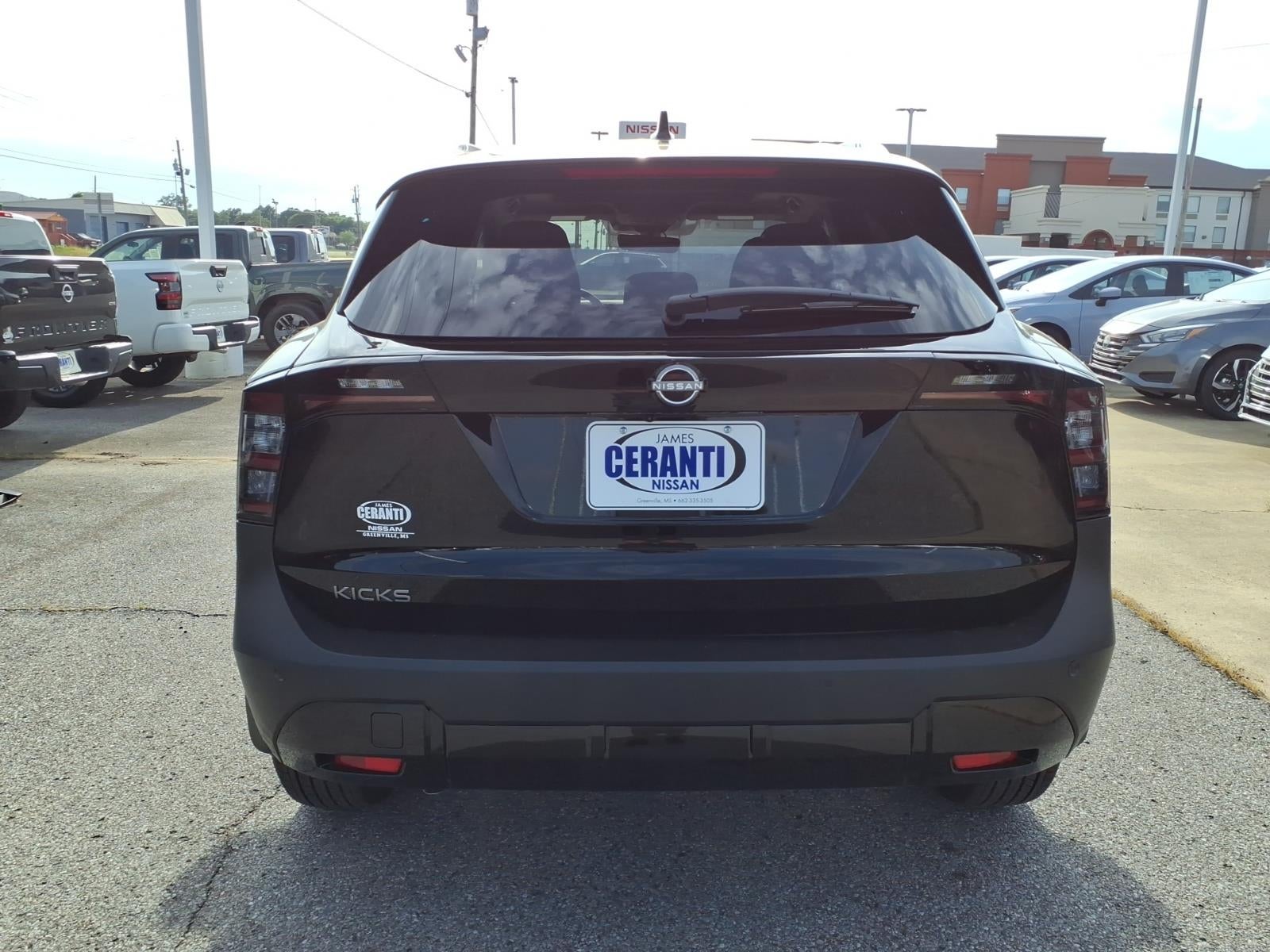 2026 Nissan Kicks SV