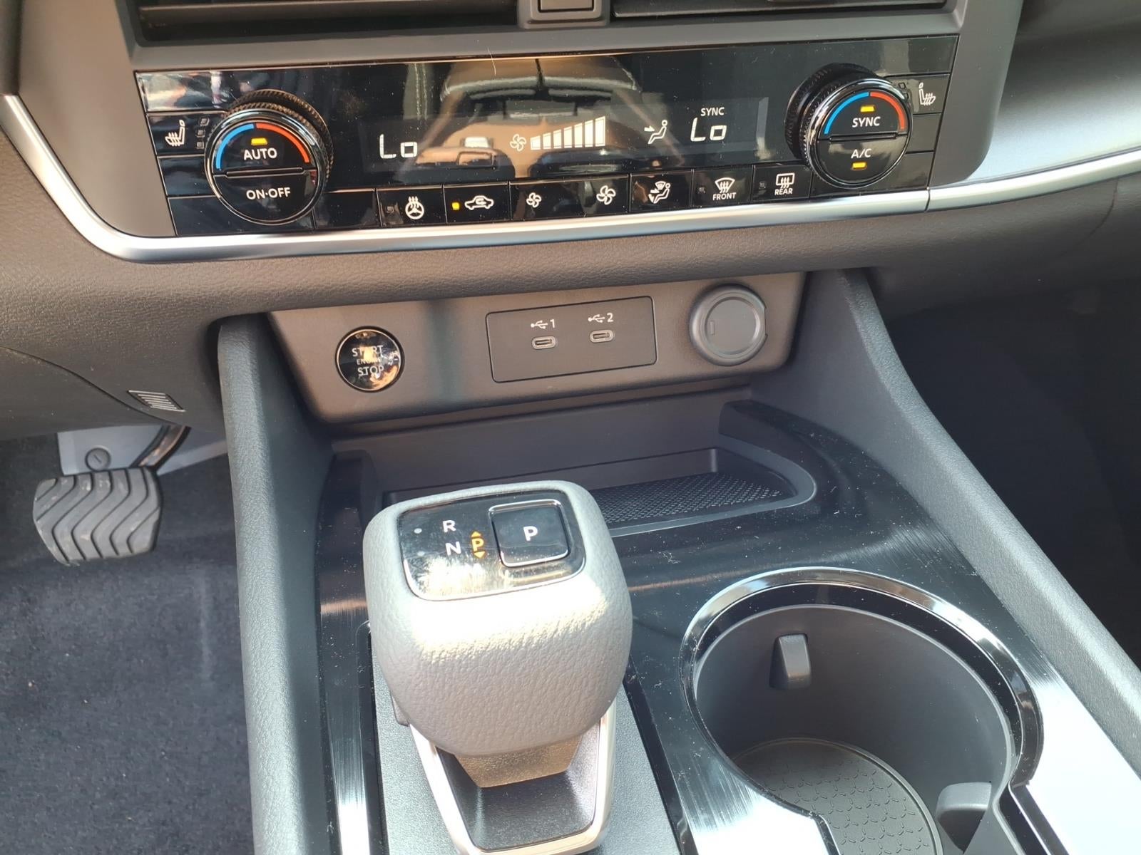 2026 Nissan Rogue SV