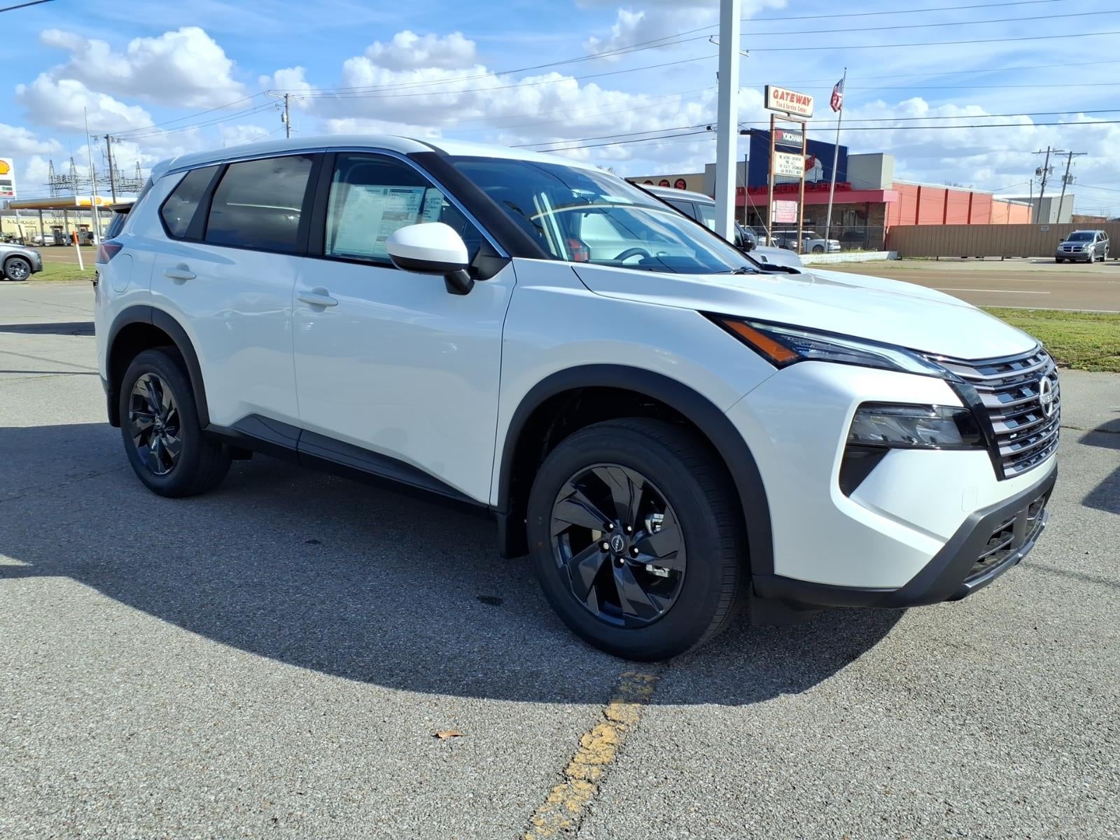 2026 Nissan Rogue SV